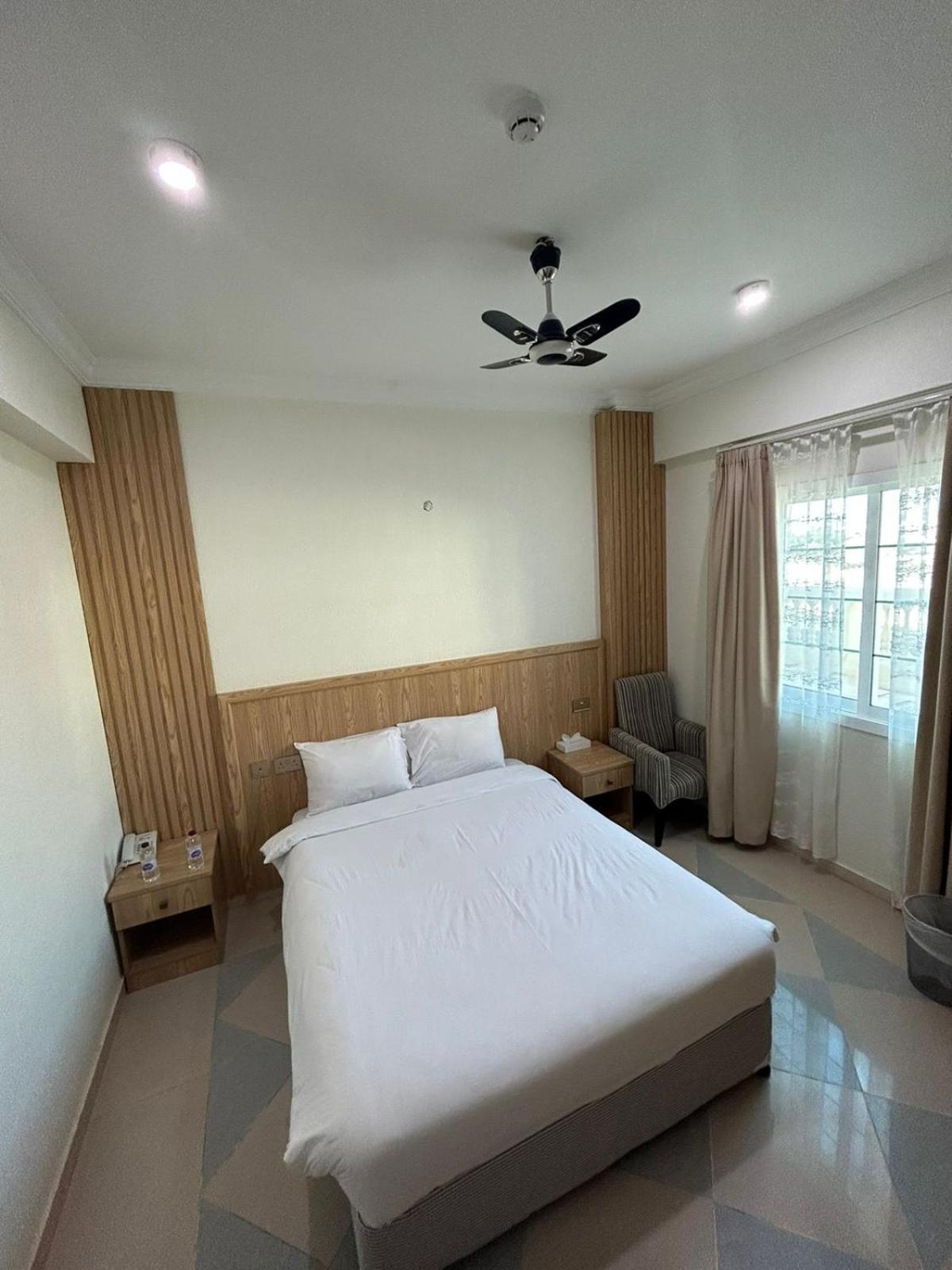 Safari Hotel Nizva Dış mekan fotoğraf