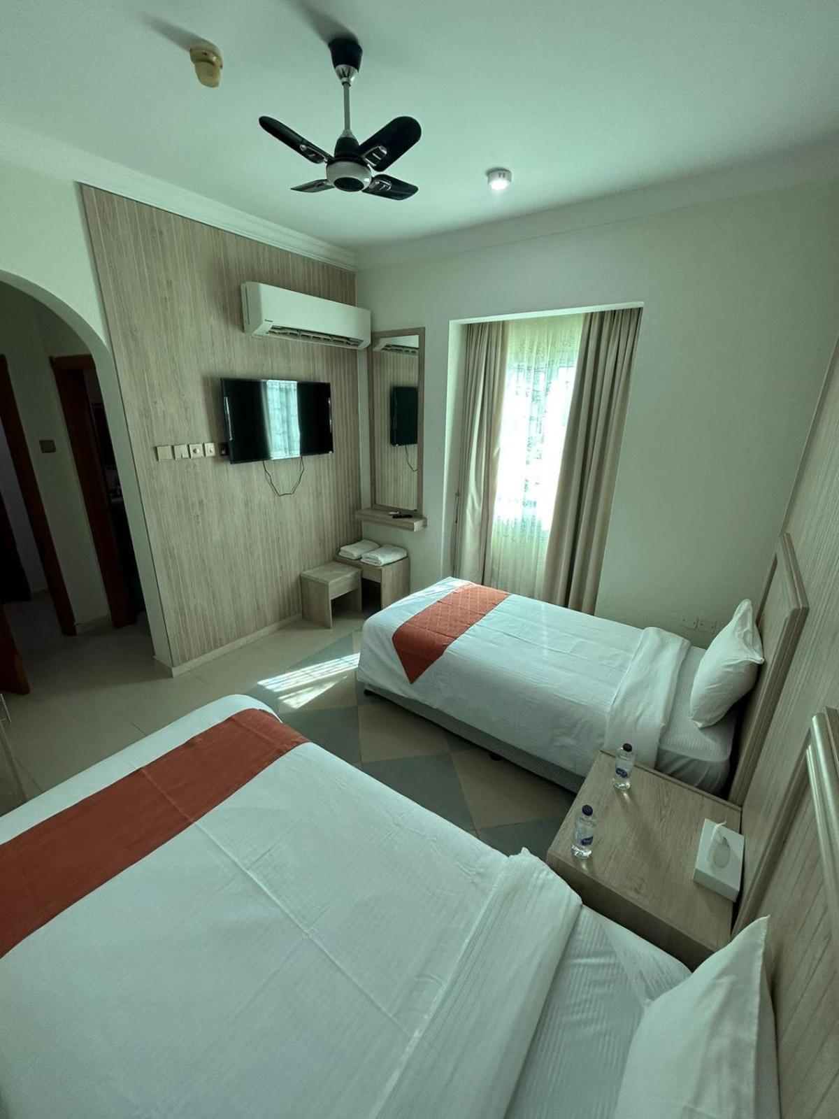 Safari Hotel Nizva Dış mekan fotoğraf